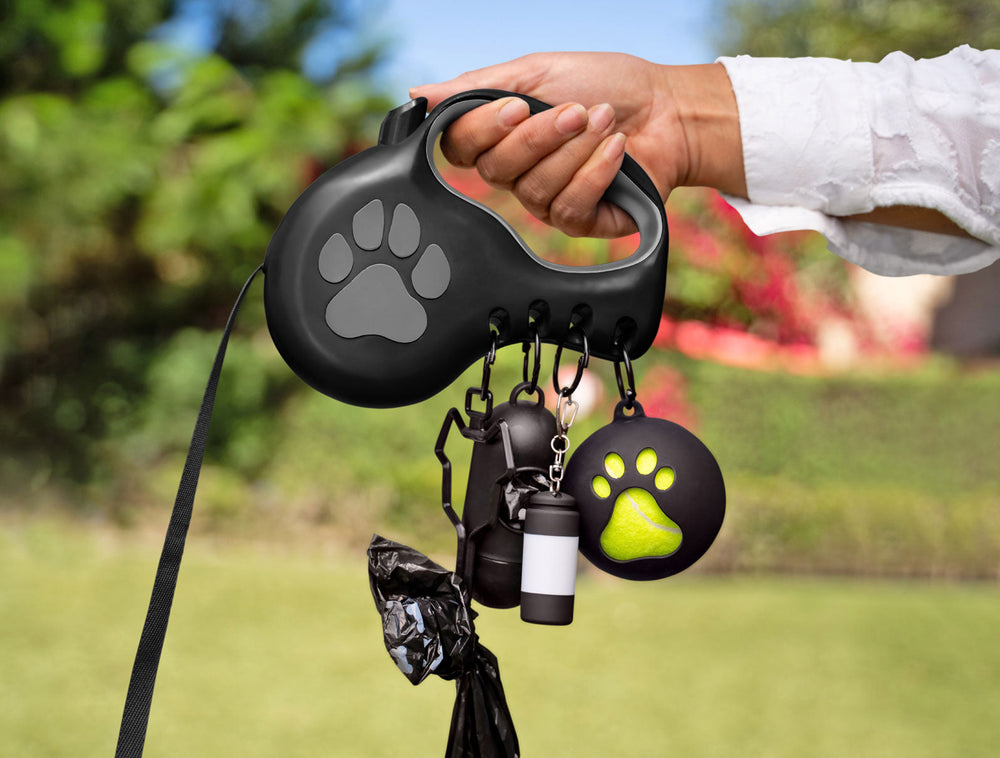 Coops Retractable Leash